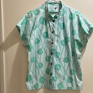 Sig Zane women’s button down blouse XL